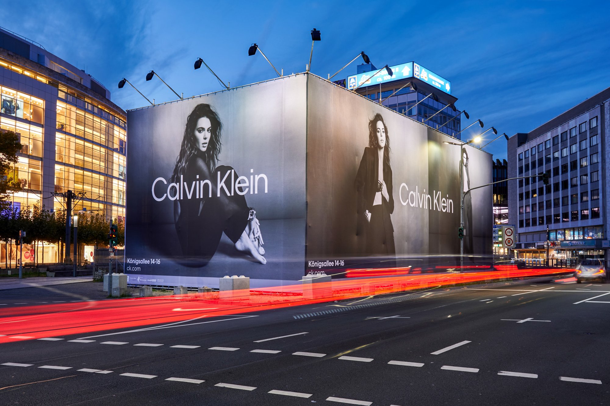 Large-format printing at an intersection in Düsseldorf for Calvin Klein , Kleinhempel GmbH
